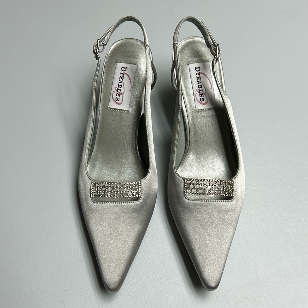 Dyeables Prestige Silver Satin 6 1/2B Brand NEW